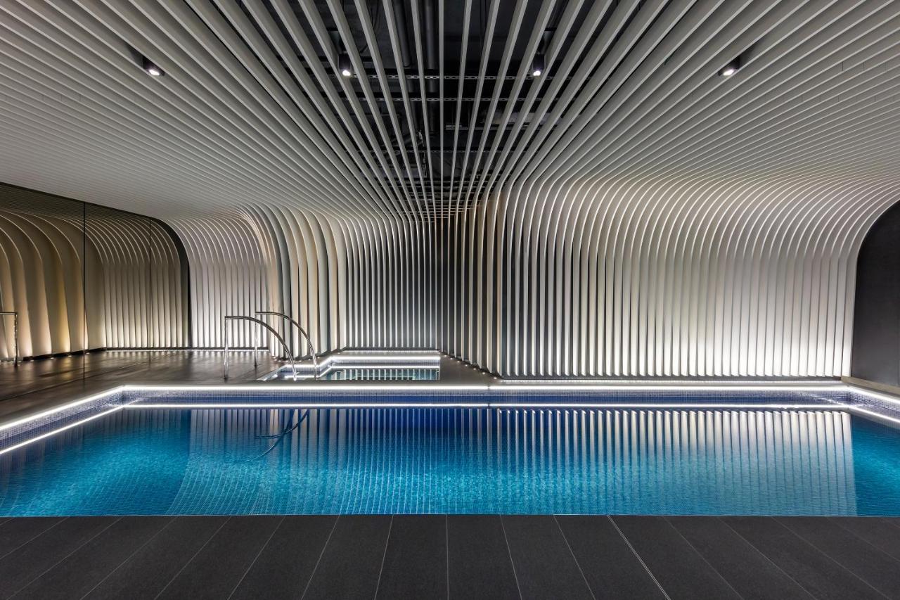 Skye Suites Cité de Sydney Extérieur photo The pool at The Standard London