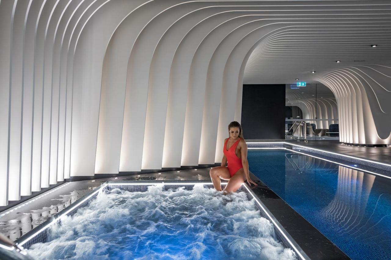 Skye Suites Cité de Sydney Extérieur photo The spa at The Dorchester